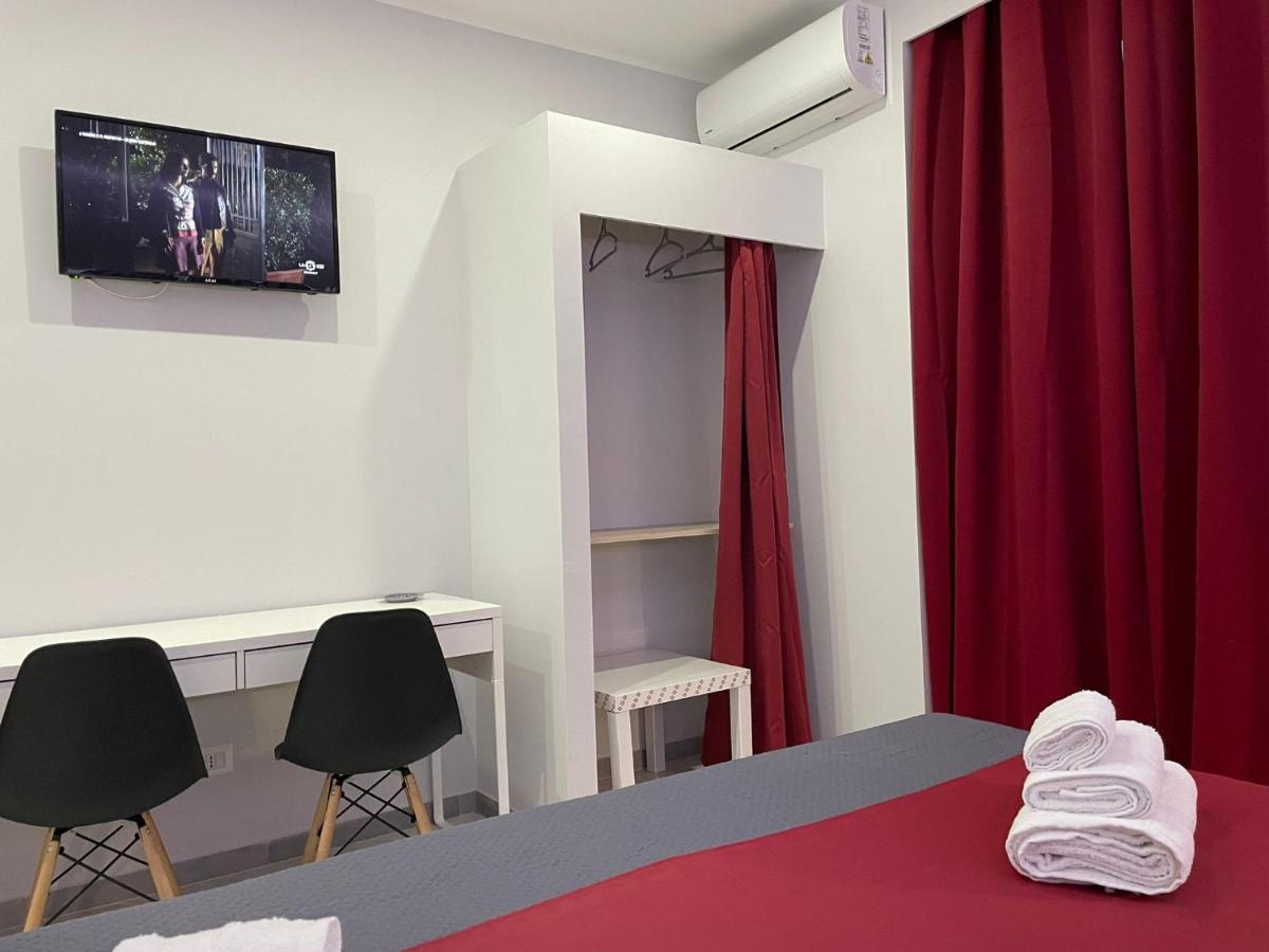 Pacini 88 Rooms And Apartment Catania Centro Kültér fotó