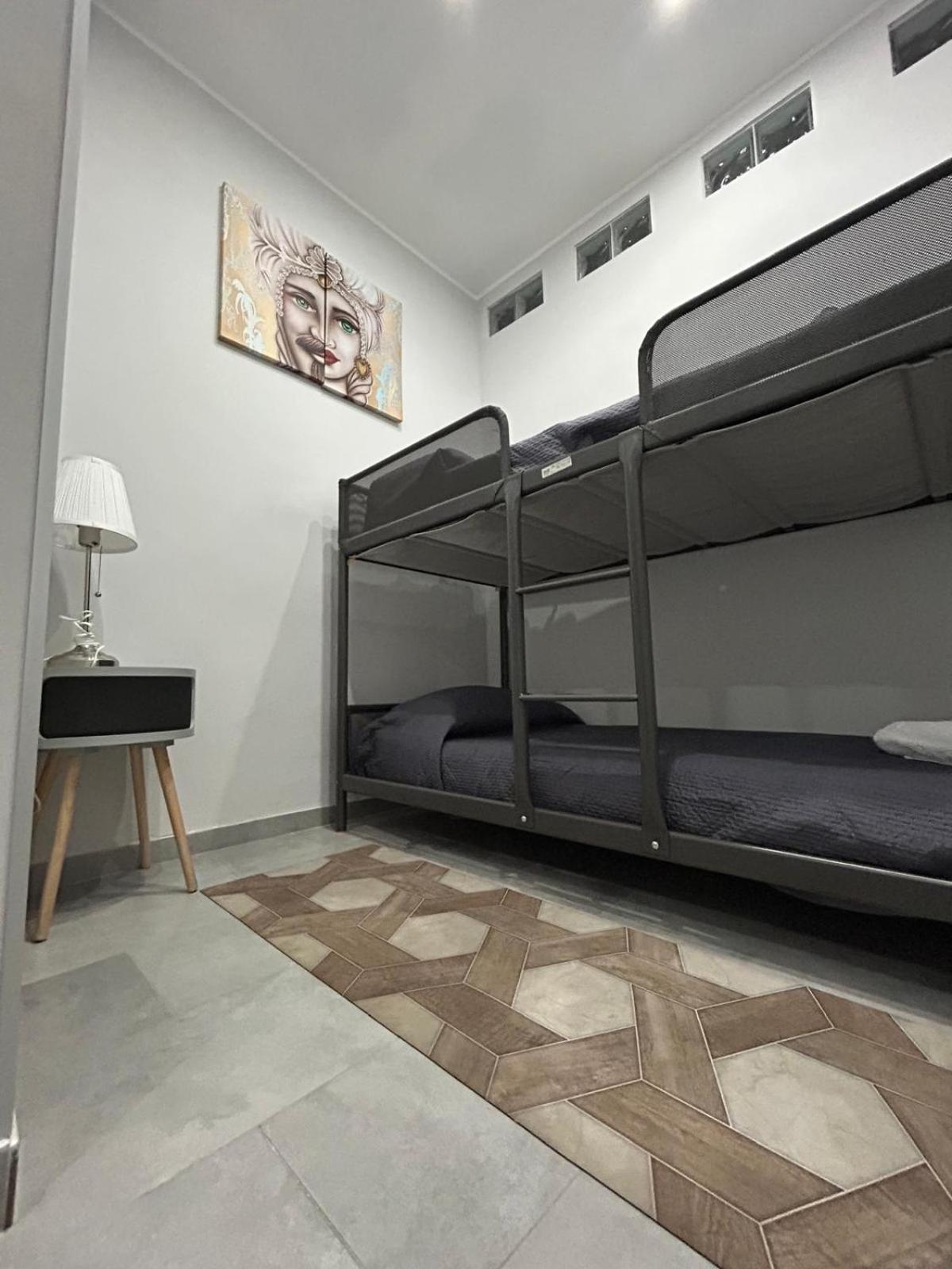 Pacini 88 Rooms And Apartment Catania Centro Kültér fotó
